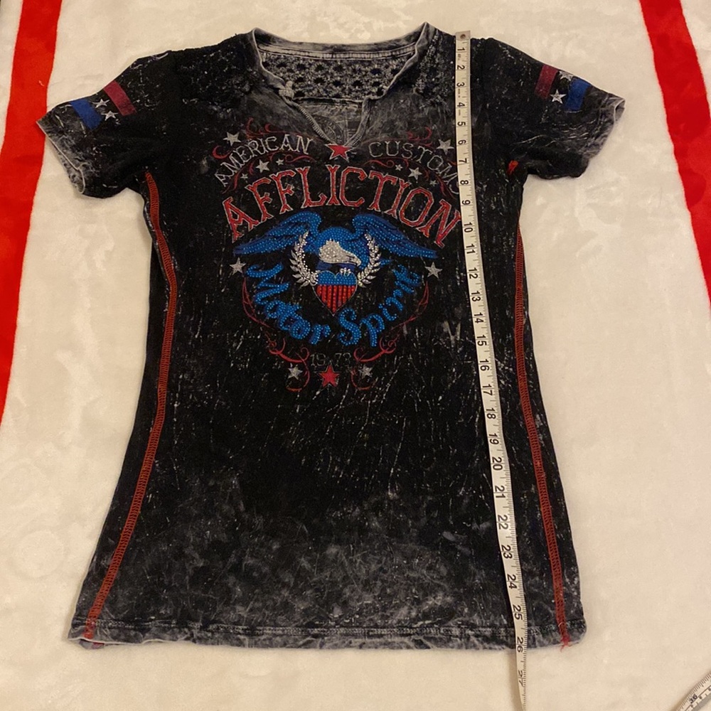 Affliction Awesome Top! Sz Sm to M; EUC, Mesh at Top, V Neck